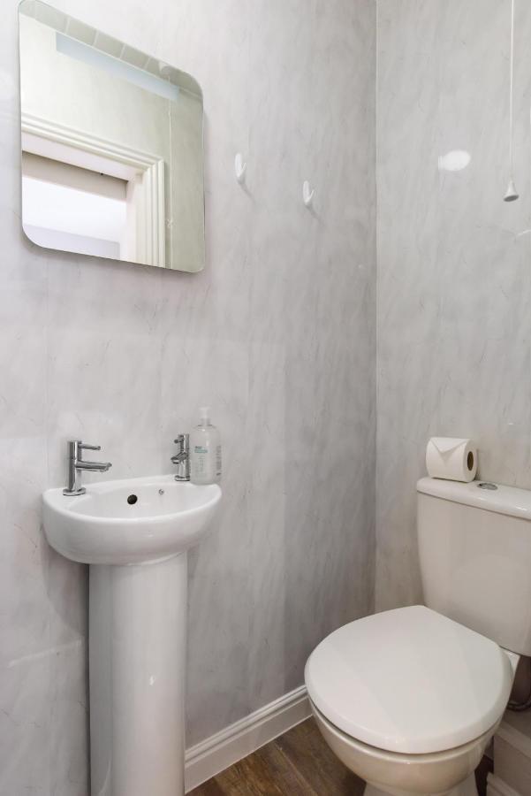 Apartment Handpost Heights